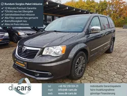 Grau Gebraucht 2015 Lancia Voyager S Van / Kleinbus | 15.500 € (Etwas zu teuer)