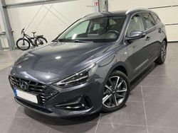 Grau Gebraucht 2021 Hyundai i30 Kombi | 15.995 € (Fairer Preis)