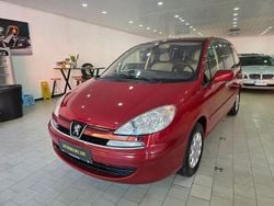 Rot Gebraucht 2005 Peugeot 807 Platinum Van / Kleinbus | 2.590 € (Etwas zu teuer)