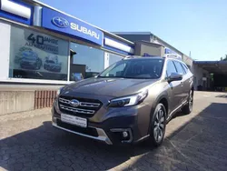 Brilliant bronze (m) Gebraucht 2023 Subaru Outback Platinum SUV | 40.850 € (Fairer Preis)