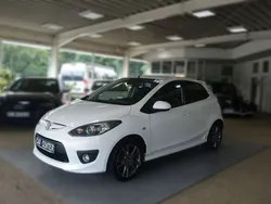 Weiß Gebraucht 2009 Mazda 2 Dynamic Limousine | 2.100 € (Superpreis)