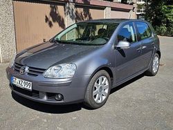 Grau Gebraucht 2007 VW Golf V Limousine | 3.990 € (Fairer Preis)
