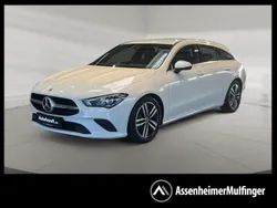 Weiß Gebraucht 2023 Mercedes CLA200 Shooting Brake Kombi | 25.719 € (Guter Preis)