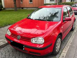 Rot Gebraucht 2000 VW Golf IV Kleinwagen | 950 € (Guter Preis)