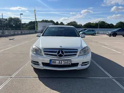Weiß Gebraucht 2010 Mercedes C220 Avantgarde Limousine | 8.100 € (Fairer Preis)