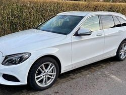 Weiß Gebraucht 2017 Mercedes C220 Avantgarde Limousine | 15.600 € (Superpreis)