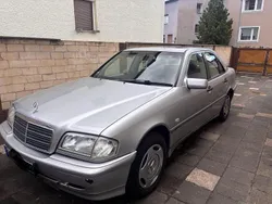 Grau Gebraucht 1999 Mercedes C180 Kleinwagen | 3.200 € (Guter Preis)