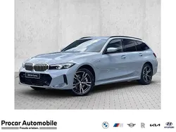 Grau Neu 2025 BMW 330e M Sport Kombi | 59.790 €