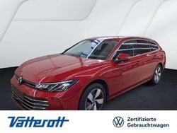 Chilirot metallic (metallic) Gebraucht 2025 VW Passat IQ Drive Kombi | 34.980 € (Superpreis)