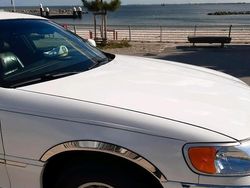 Weiß Gebraucht 2001 Lincoln Town Car Limousine | 9.999 €
