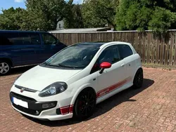 Weiß Gebraucht 2011 Abarth Punto Evo Kleinwagen | 8.799 €