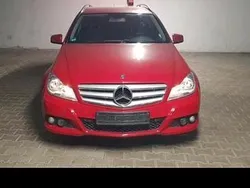 Rot Gebraucht 2013 Mercedes C200 Kombi | 8.900 € (Fairer Preis)