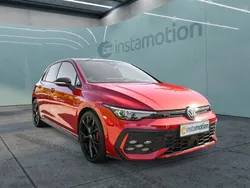 Rot Gebraucht 2024 VW Golf VIII Style Limousine | 44.780 € (Fairer Preis)