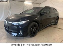 Mythos black (metallic) Gebraucht 2024 VW ID.7 GTX Kombi | 46.950 € (Superpreis)