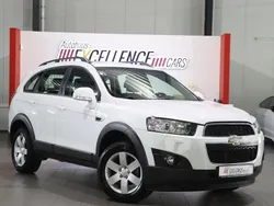 Weiß Gebraucht 2012 Chevrolet Captiva LS SUV | 7.111 € (Fairer Preis)