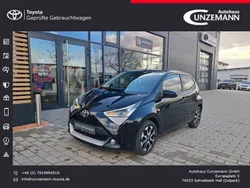Midnightschwarz mica Gebraucht 2021 Toyota Aygo Team Kleinwagen | 11.970 € (Etwas zu teuer)