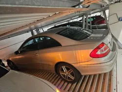 Silber Gebraucht 2005 Mercedes CLK200 Avantgarde Coupé | 3.400 €