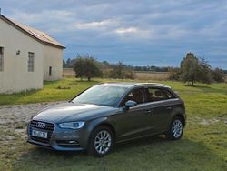 Grau Gebraucht 2015 Audi A3 Sportback Comfort Limousine | 11.500 € (Guter Preis)