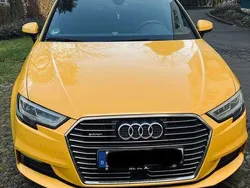 Gelb Gebraucht 2017 Audi A3 Sportback e-tron Sport Limousine | 18.500 € (Fairer Preis)