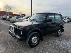 Grün Gebraucht 2015 Lada niva SUV | 4.999 € (Superpreis)