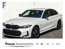 Weiss Gebraucht 2023 BMW 320e M Sport Limousine | 49.900 €