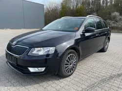 Schwarz Gebraucht 2014 Skoda Octavia Style Kombi | 5.700 € (Superpreis)