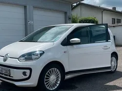 Weiß Gebraucht 2013 VW up! Kleinwagen | 5.800 € (Etwas zu teuer)