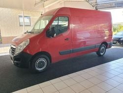 Rot Gebraucht 2012 Opel Movano Van | 6.350 €