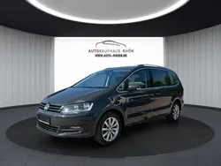 Grau Gebraucht 2016 VW Sharan Highline Van / Kleinbus | 17.990 € (Fairer Preis)