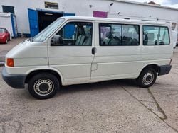 Weiß Gebraucht 2002 VW T4 Van | 3.500 €