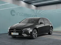 Schwarz Gebraucht 2024 Mercedes A200 Progressive Limousine | 32.635 € (Etwas zu teuer)