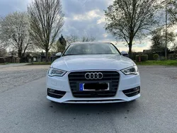 Weiß Gebraucht 2016 Audi A3 Sport Limousine | 10.000 € (Superpreis)
