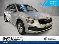 Brillantsilber (metallic) Gebraucht 2024 Skoda Kamiq Selection SUV | 21.989 € (Guter Preis)