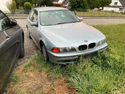 Grau Gebraucht 1997 BMW 520 Limousine | 650 € (Guter Preis)