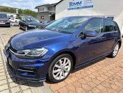Blau Gebraucht 2019 VW Golf VII Highline Limousine | 19.490 € (Etwas zu teuer)