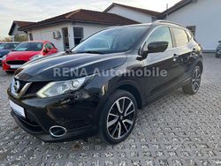 Schwarz Gebraucht 2015 Nissan Qashqai Tekna SUV | 11.890 € (Fairer Preis)