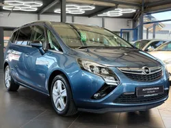 Blau Gebraucht 2014 Opel Zafira Tourer Innovation Van / Kleinbus | 9.990 € (Fairer Preis)