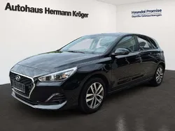 Schwarz (phantom black) Gebraucht 2020 Hyundai i30 Trend Limousine | 13.990 € (Fairer Preis)
