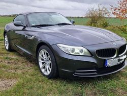 Grau Gebraucht 2016 BMW Z4 Cabrio | 24.690 € (Teuer)