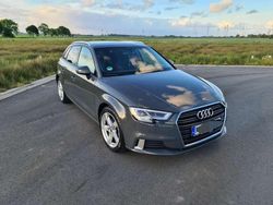Grau Gebraucht 2017 Audi A3 Sportback Advanced Kleinwagen | 16.100 € (Fairer Preis)