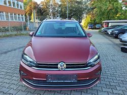 Rot Gebraucht 2019 VW Golf Sportsvan Join Van / Kleinbus | 10.900 € (Fairer Preis)