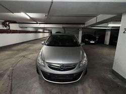 Silber Gebraucht 2012 Opel Corsa Limousine | 2.600 € (Guter Preis)