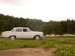 Weiß Gebraucht 1965 Mercedes W111 Limousine | 22.000 €