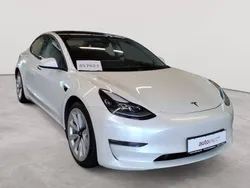 Pearl white multicoat Gebraucht 2021 Tesla Model 3 Limousine | 21.890 € (Superpreis)