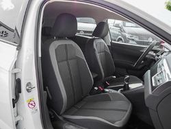 Weiss Gebraucht 2023 VW Polo IQ Drive Limousine | 22.249 € (Teuer)