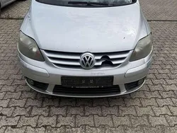 Reflexsilber metallic Gebraucht 2006 VW Golf Plus Cross Goal Van / Kleinbus | 900 € (Superpreis)