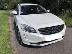 Weiß Gebraucht 2015 Volvo XC60 Momentum SUV | 16.900 € (Guter Preis)