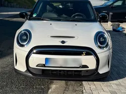 Weiß Gebraucht 2025 Mini Cooper SE Kleinwagen | 22.999 €