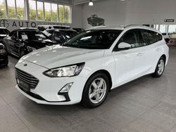 Weiß Gebraucht 2020 Ford Focus Cool & Connect Kombi | 13.950 € (Superpreis)
