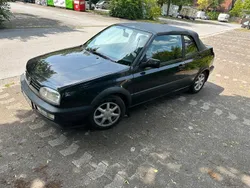 Schwarz Gebraucht 1994 VW Golf Cabriolet Cabrio | 2.950 €